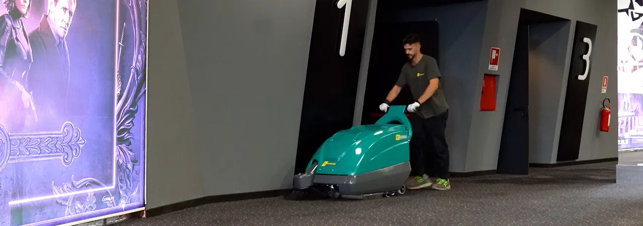 Macchine Eureka per la pulizia di sale cinema