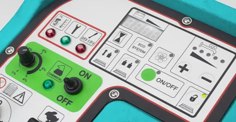 Fregadora industrial E110D con 5 niveles de dosificación del detergente