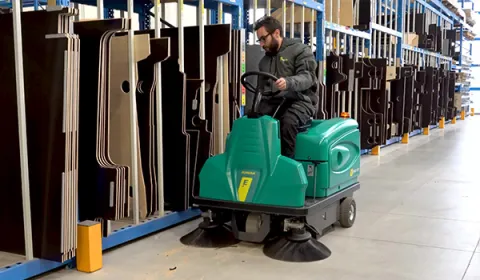 Caricatore a bordo macchina