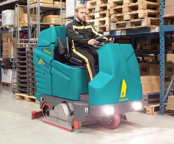 E110R macchina combinata che spazza e lava simultaneamente