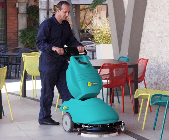 Lavasciuga industriale E46 pulizia ristorante