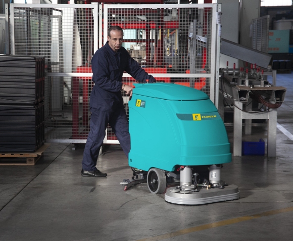 Lavasciuga industriale E71 pulizia officina