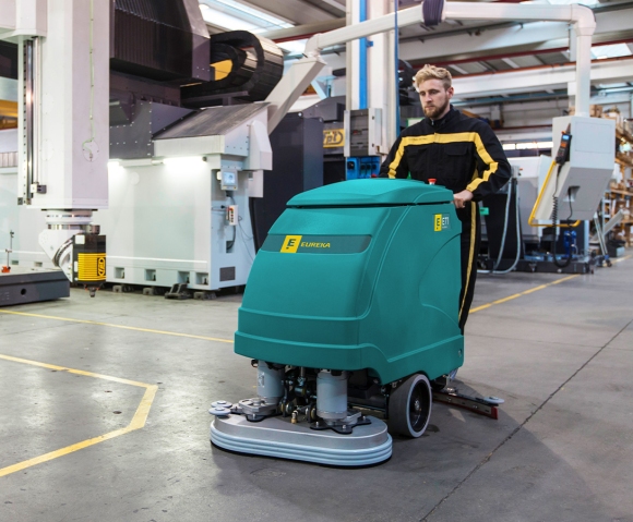 Lavasciuga industriale E71 pulizia capannone