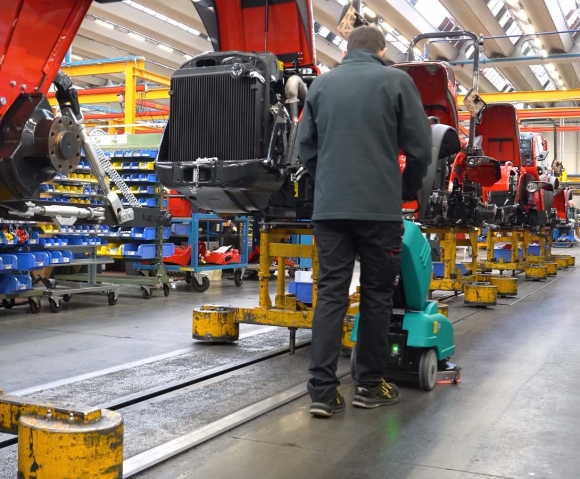 Lavasciuga professionale E36 pulizia reparto produzione