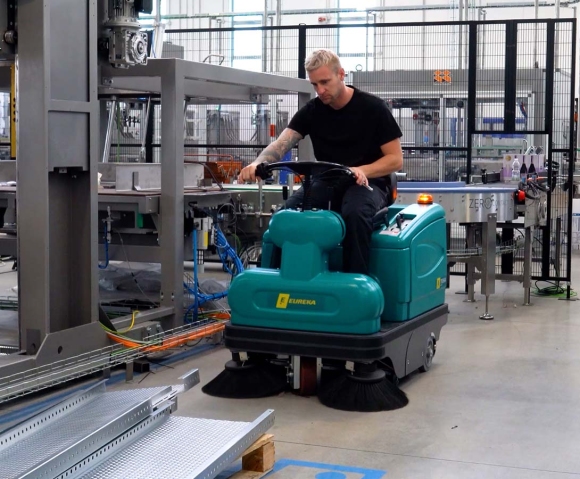 Tigra spazzatrice uomo a bordo molto maneggevole