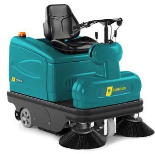 Tigra ride-on sweeper